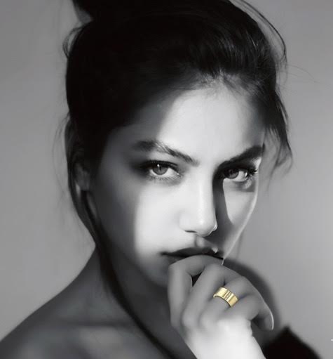 Attention Seeker 4-Stone Gold Wide Ring [Wide Band]