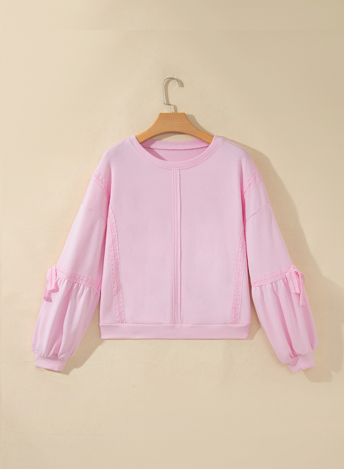Loose sweatshirt with lace trim and raw-seam detail