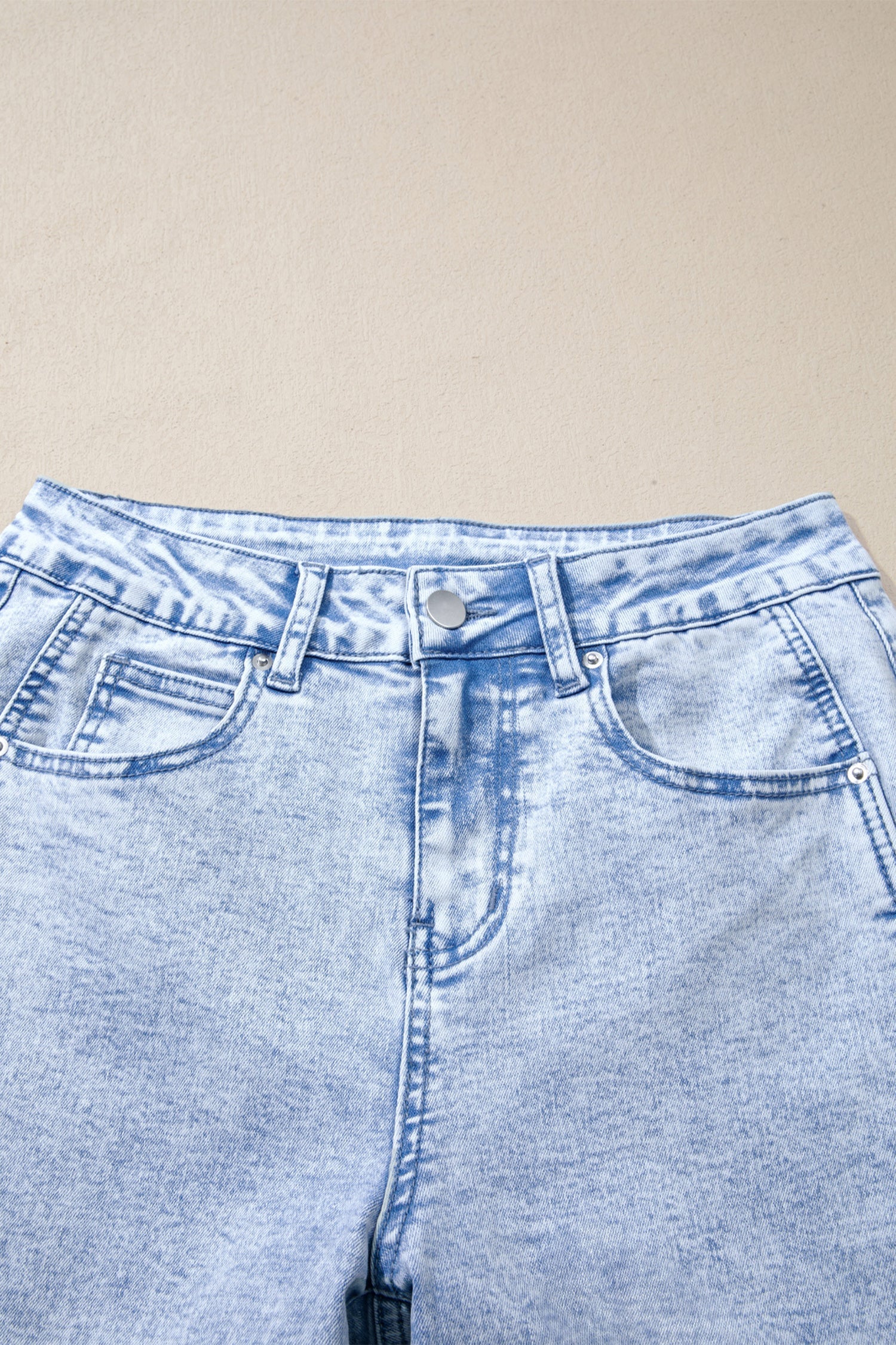 Chic Light Wash Elastic Waist Barrel Jeans