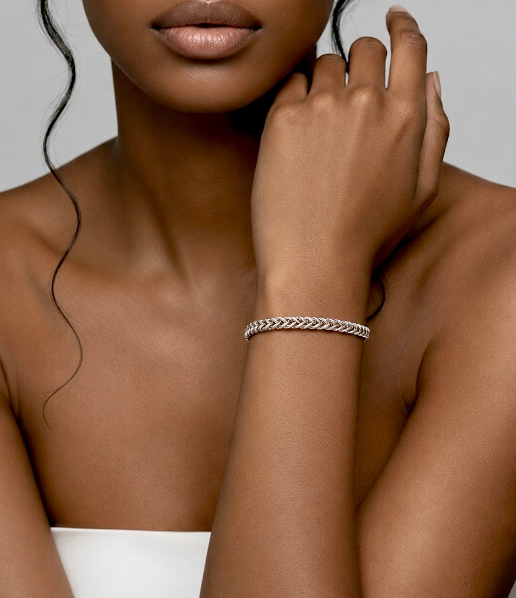 Sophisticated stainless steel Franco link bracelet