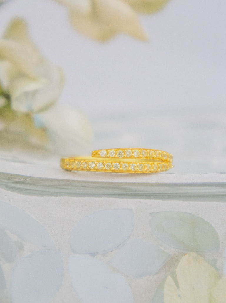 Serpentine gold wrap ring