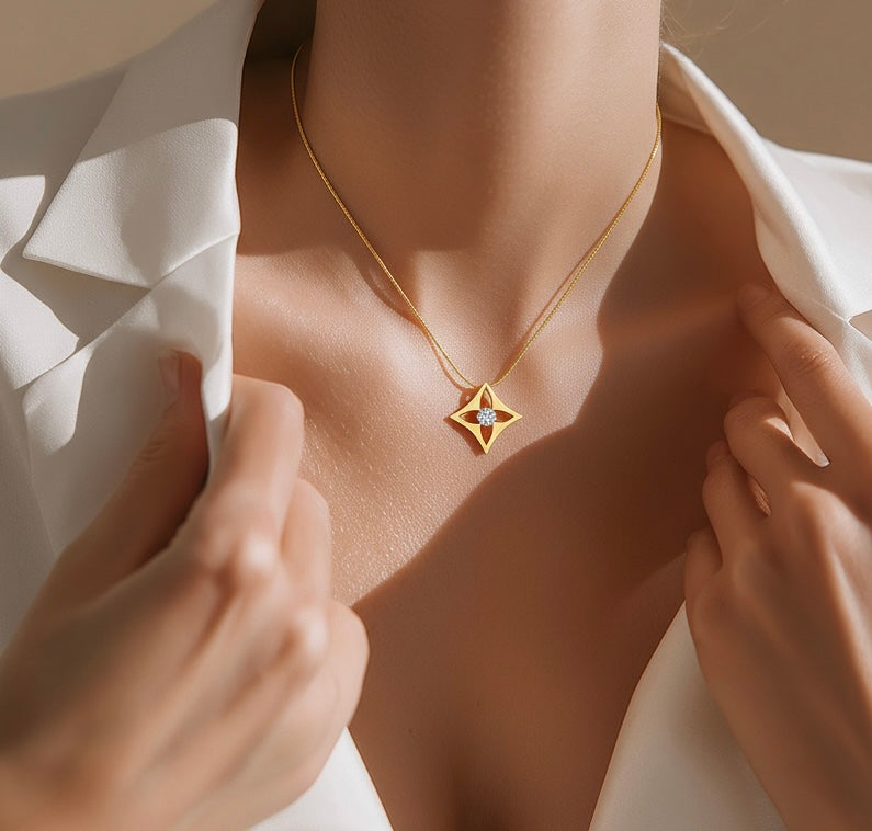 Gold Floro pendant
