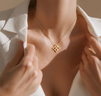 Gold Floro pendant