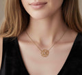 Rosé pendant necklace in gold