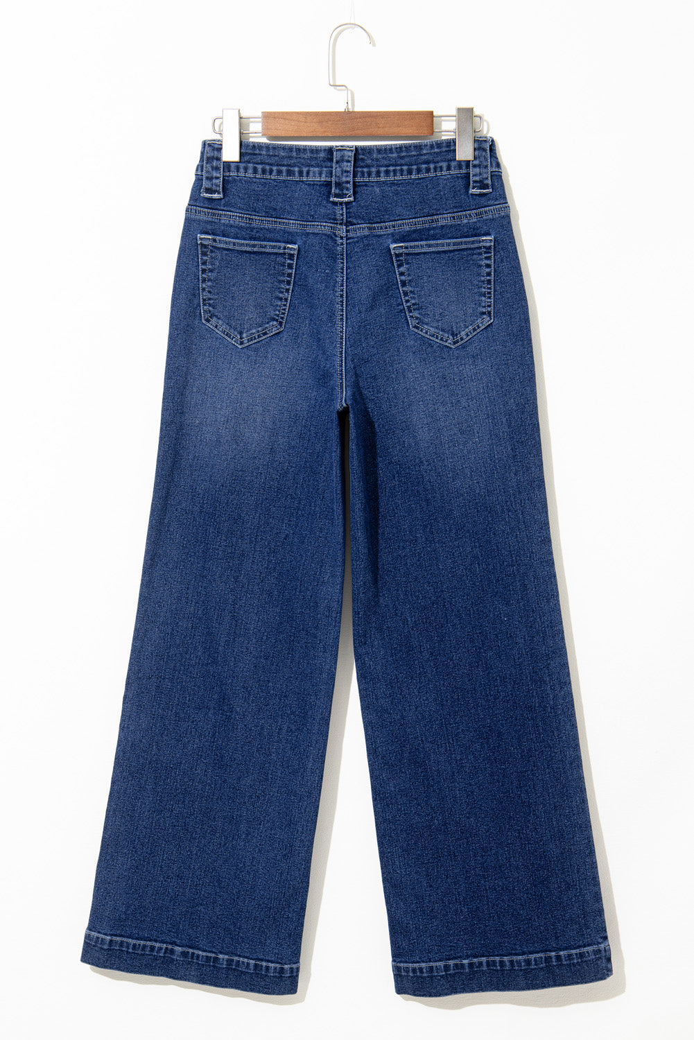 Wide-leg denim jeans with patch pockets