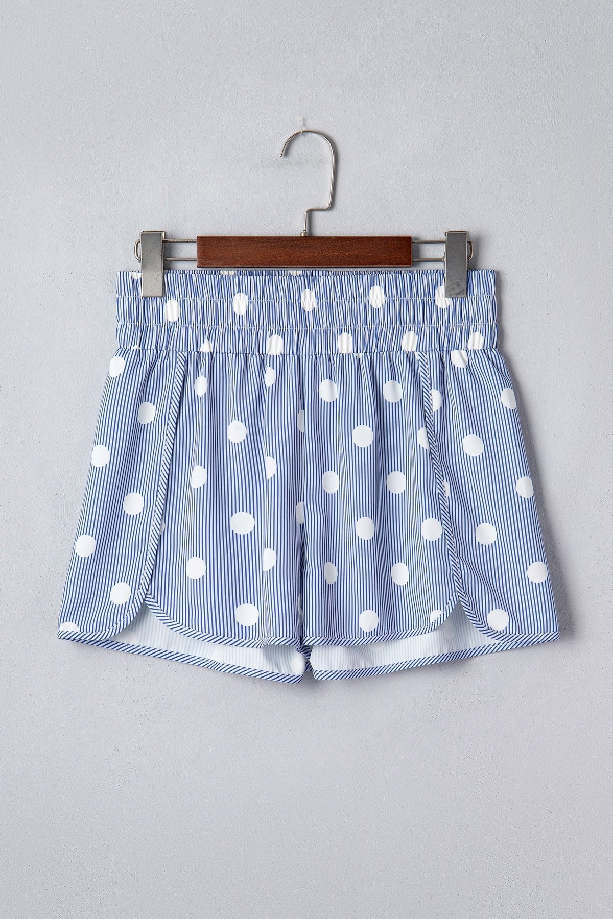 Polka dot high-waist shorts with shirred elastic waistband