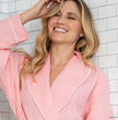 Elegant Spa-Style Elegant Waffle Piping Bathrobe