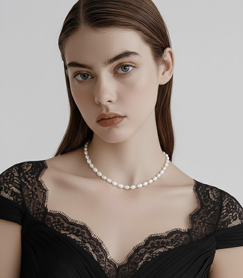 Freshwater pearl and gold bead necklace