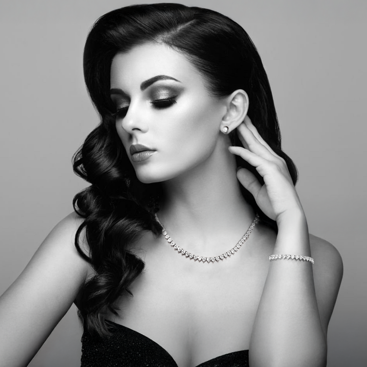 Stunning 4mm Heart Tennis Necklace